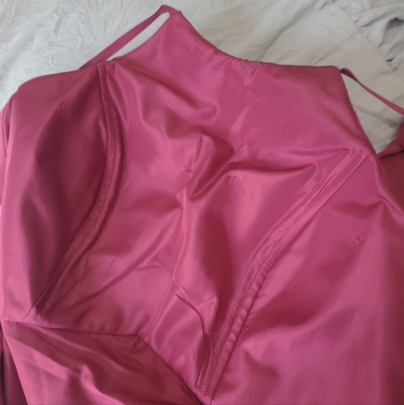 AW Bridal Women's SZ 8 halter gown Raspberry chiffon twisted‎ front bridal prom - Picture 8 of 11